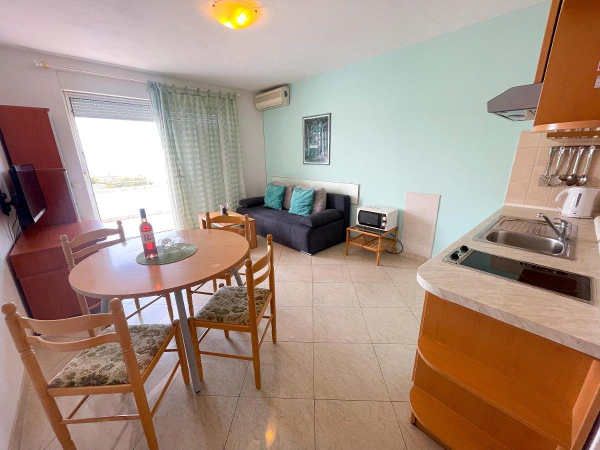 Apartmani Toni Dramalj Exteriér fotografie